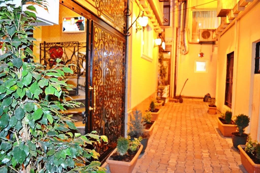 Alyon Hotel Taksim Istanbul Exterior foto